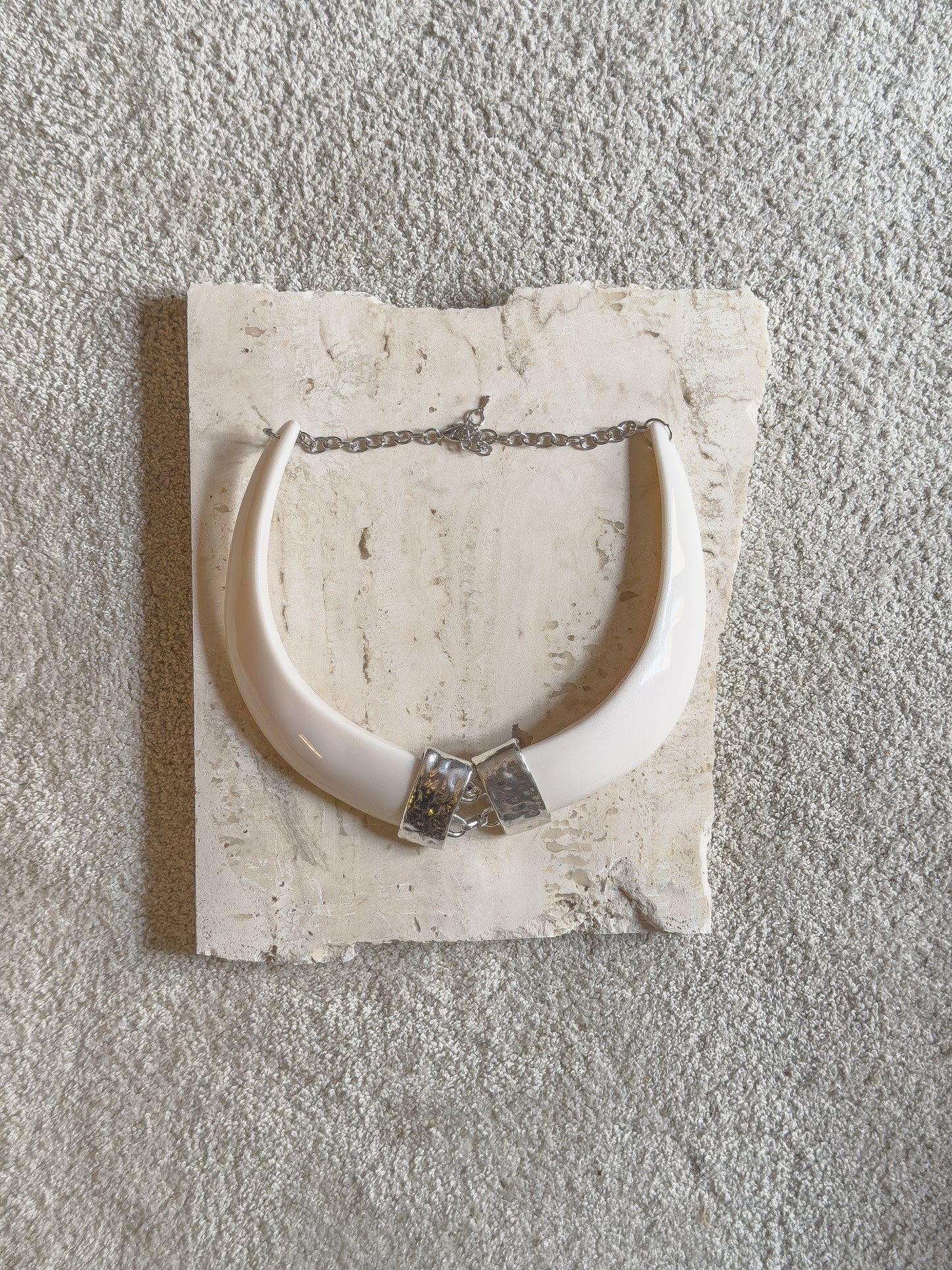 COLLAR CUERNO